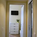 White - Metro C Apartamento *